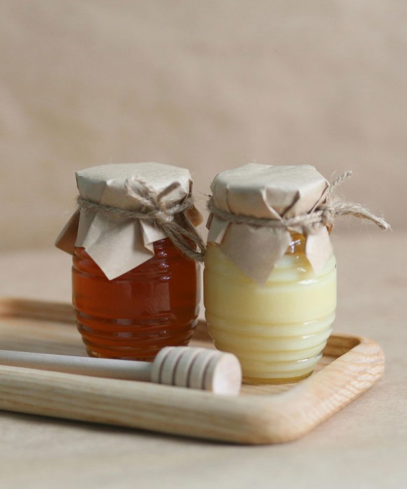 عسل وغذاء ملكي