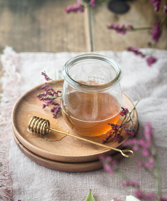 عسل مع الورد